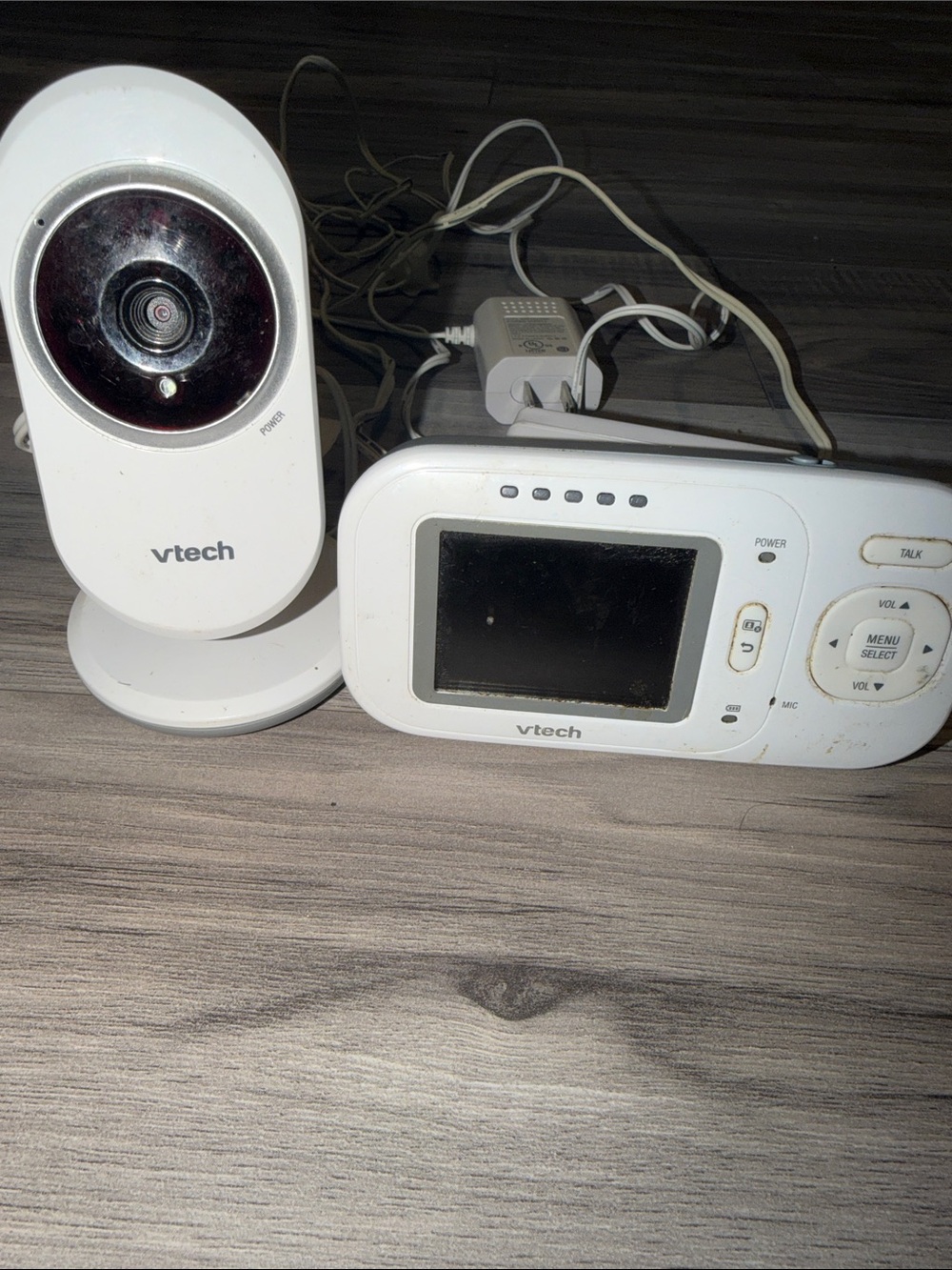 VTech VM320 White Wireless Baby Monitor with Camera and Parent Unit